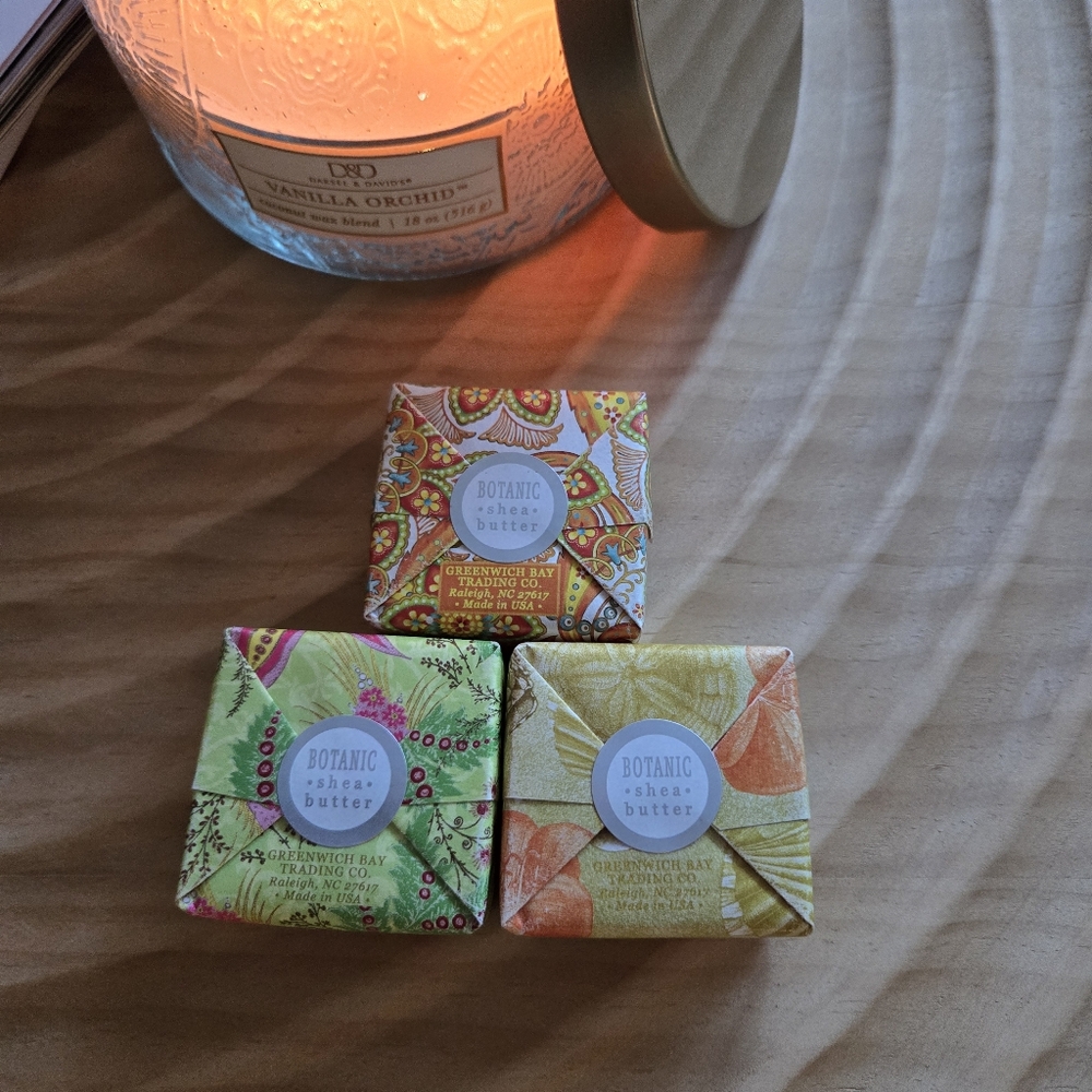 Shea Butter Soap Set ~ Juicy Peach ~ Passion Flower & Olive Oil ~ Island Ginger - Picture 2 of 4